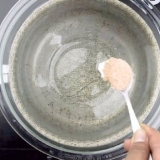 Fare fondotinta liquido