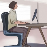Previeni i disturbi ai piedi e alle gambe quando lavori in piedi