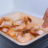 Preparare i gamberi precotti