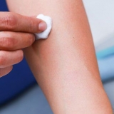Fai durare più a lungo un tatuaggio temporaneo