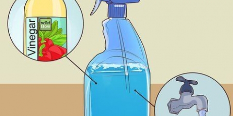 Usare l'aceto per pulire la casa