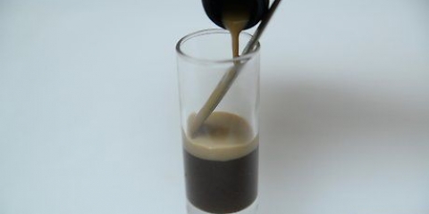 Bevi la crema irlandese baileys