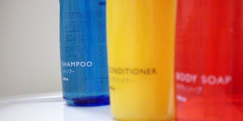 Valutare se un prodotto per capelli è adatto per i ricci