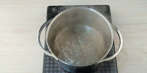 Preparare i pierogi surgelati