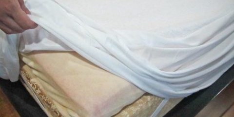 Rimuovere le macchie di sangue da un materasso