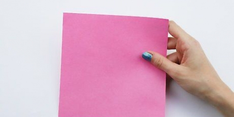 Piega i fiori di carta