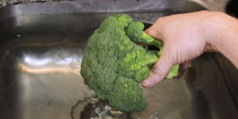 Pulire i broccoli