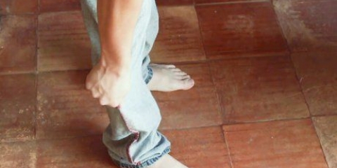 Gamba affusolata dei pantaloni
