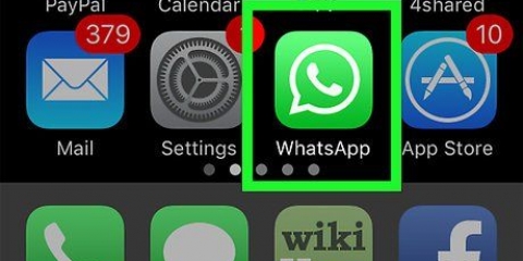 Aggiungi contatti in whatsapp