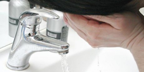 Applicare il trucco quotidiano