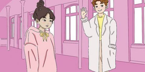 Tenendo la mano di una ragazza