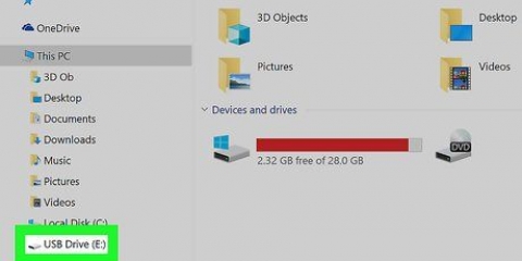 Rimozione della cartella system volume information da un'unità flash