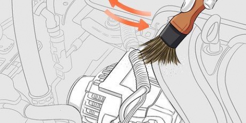 Pulizia del motore di un'auto