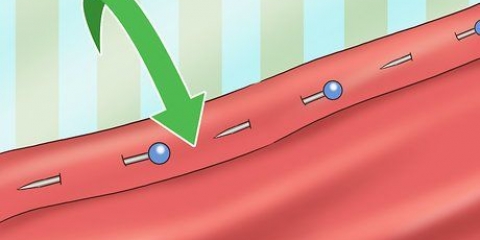 Rifinire i bordi di una coperta in pile
