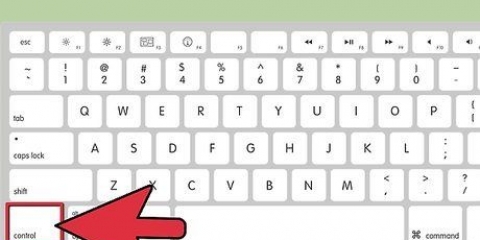 Usando il tasto destro del mouse su un macbook