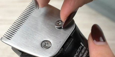 Affila le lame di taglio di un clipper