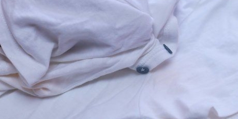 Come togliere le macchie di deodorante dai tuoi vestiti