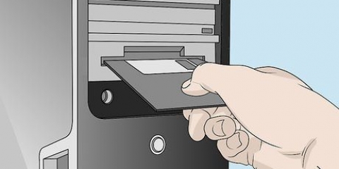Distruggi i floppy disk