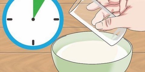 Pulizia della plastica opaca