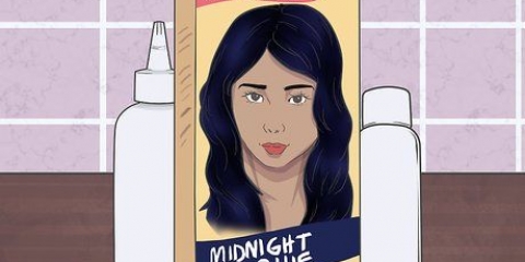 Tingere i capelli di blu scuro senza decolorare