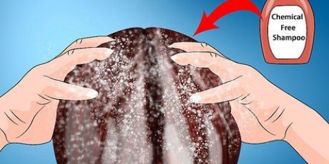 Tingere i capelli biondo scuro