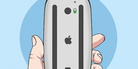 Ricarica di un mouse apple