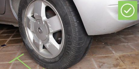 Cambia una gomma per auto