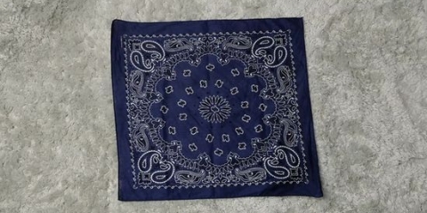 Legare una bandana