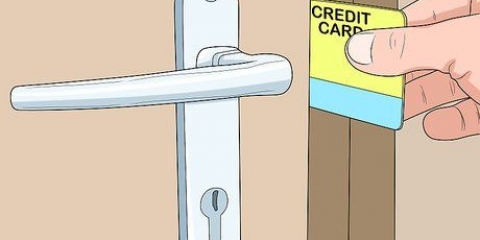 Far aprire una porta