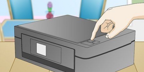 Scansiona un documento in modalità wireless sul tuo pc con un hp deskjet 5525