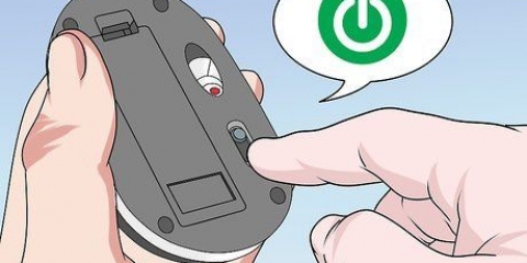 Collegamento di un mouse wireless logitech a un computer windows o mac