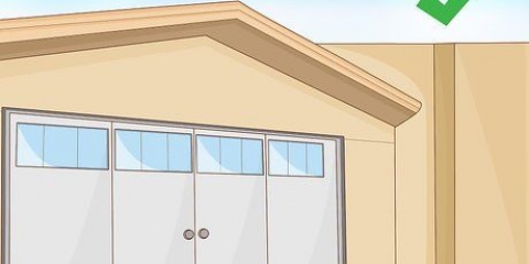 Dipingere una porta del garage