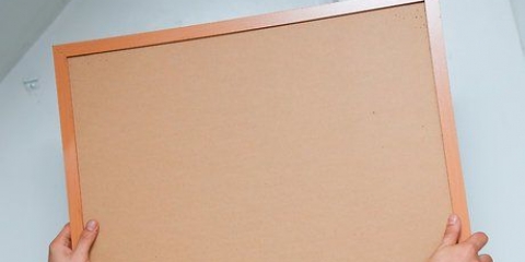 Installa un gancio nel soffitto