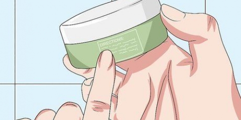 Applicare una maschera per capelli