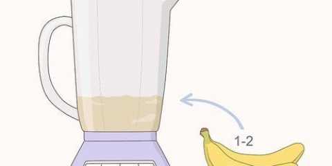 Fare una maschera per capelli con la banana