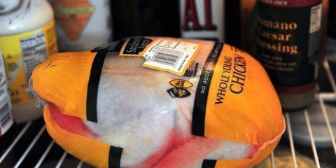 Arrostire un pollo intero in forno