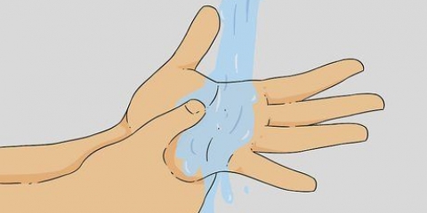 Fare un massaggio alla testa