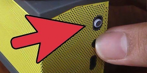 Associazione di un laptop con un auricolare bluetooth
