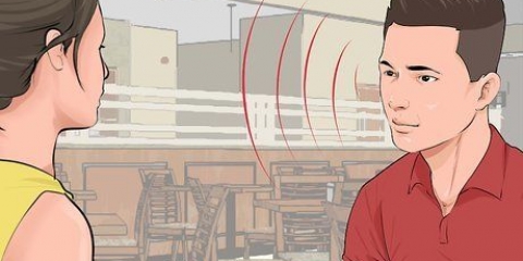 Avvicinarsi a una ragazza quando sei timido e non sai cosa dire