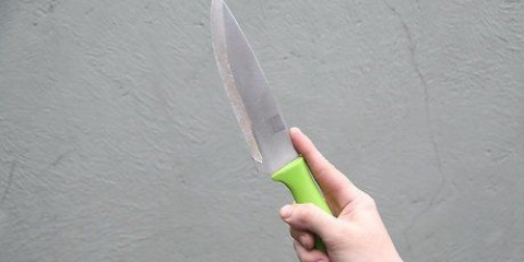 Lanciare un coltello senza farlo girare