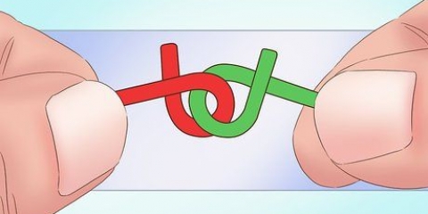 Risolvi un puzzle di metallo