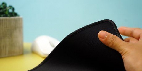 Pulizia di un tappetino per mouse
