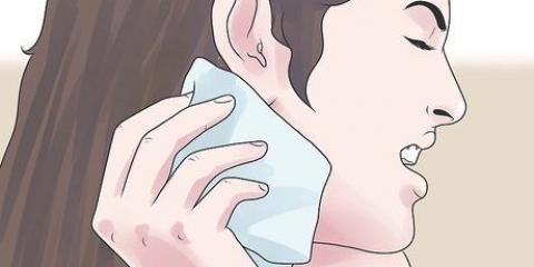Trattamento di una cisti sebacea infiammata