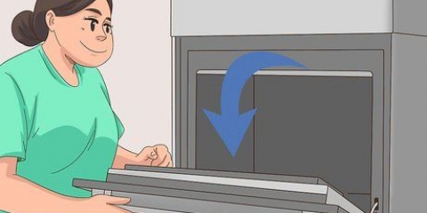 Rimozione di una porta del forno