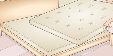 Riparare una struttura del letto cigolante