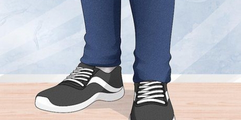 Indossare jeans con scarpe da ginnastica