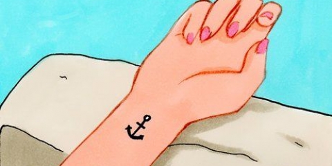 Farsi un tatuaggio senza che i tuoi genitori lo scoprano