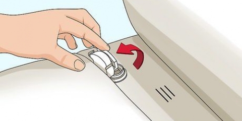 Rimozione di un sedile del water