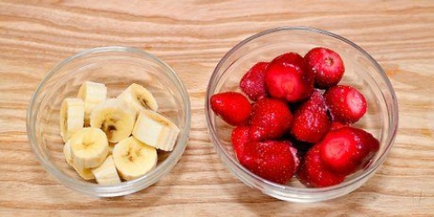 Preparare un frullato di yogurt alla frutta