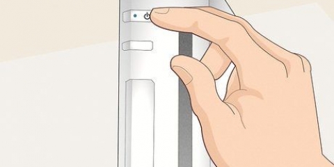 Sincronizzare un telecomando wii con la console